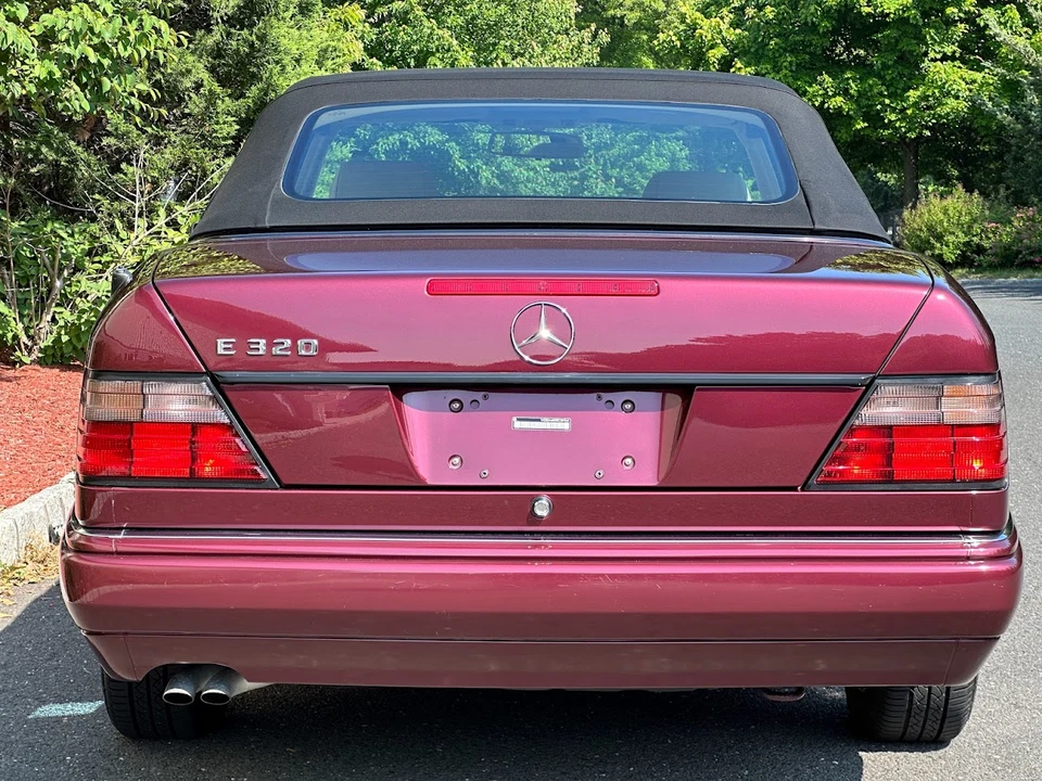 1995 Mercedes-Benz W124 E-Class - Image 9 of 31