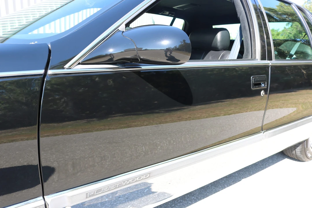 1996 Cadillac Fleetwood - Image 26 of 31
