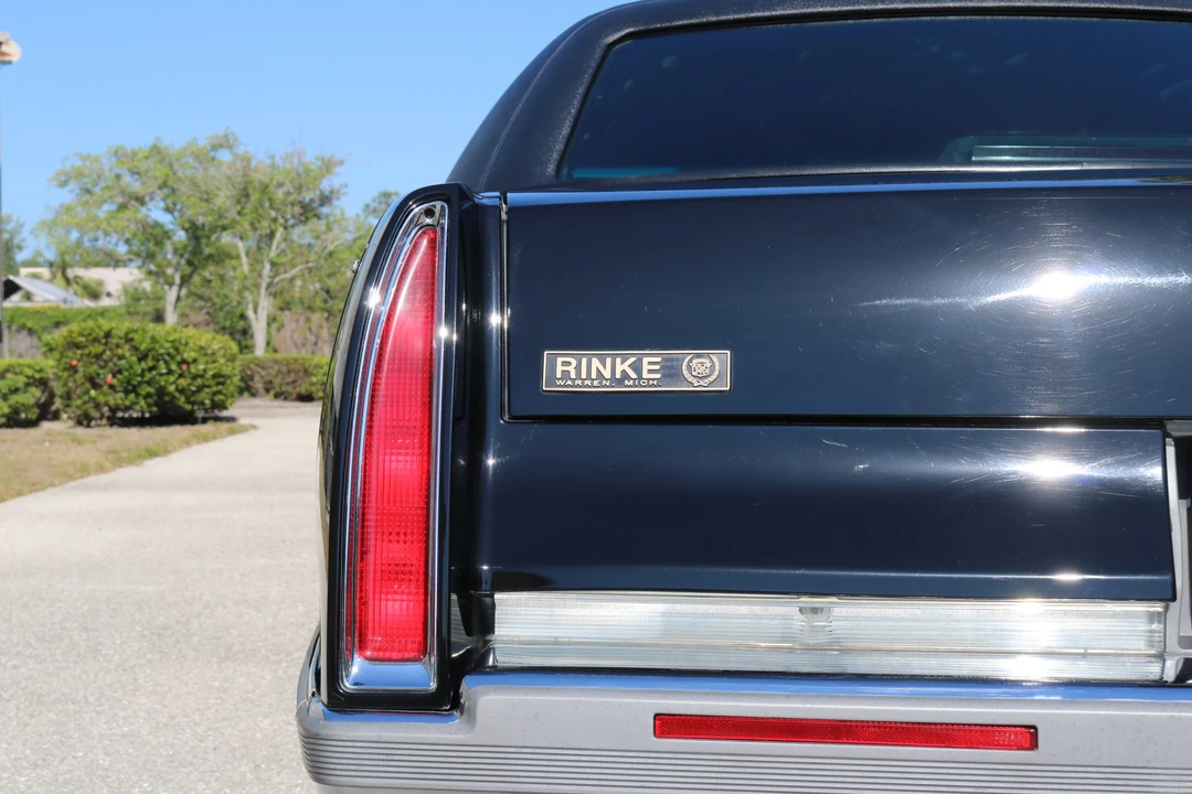 1996 Cadillac Fleetwood - Image 29 of 31