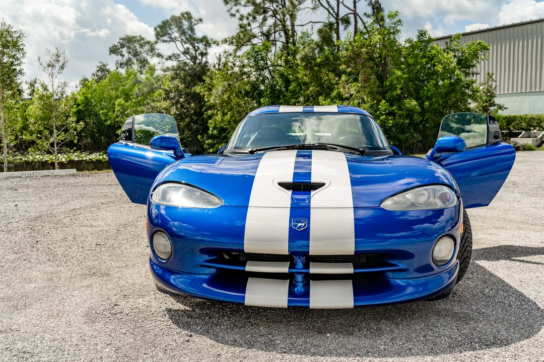 1996 Dodge Viper GTS 2nd Gen - Image 28 of 31