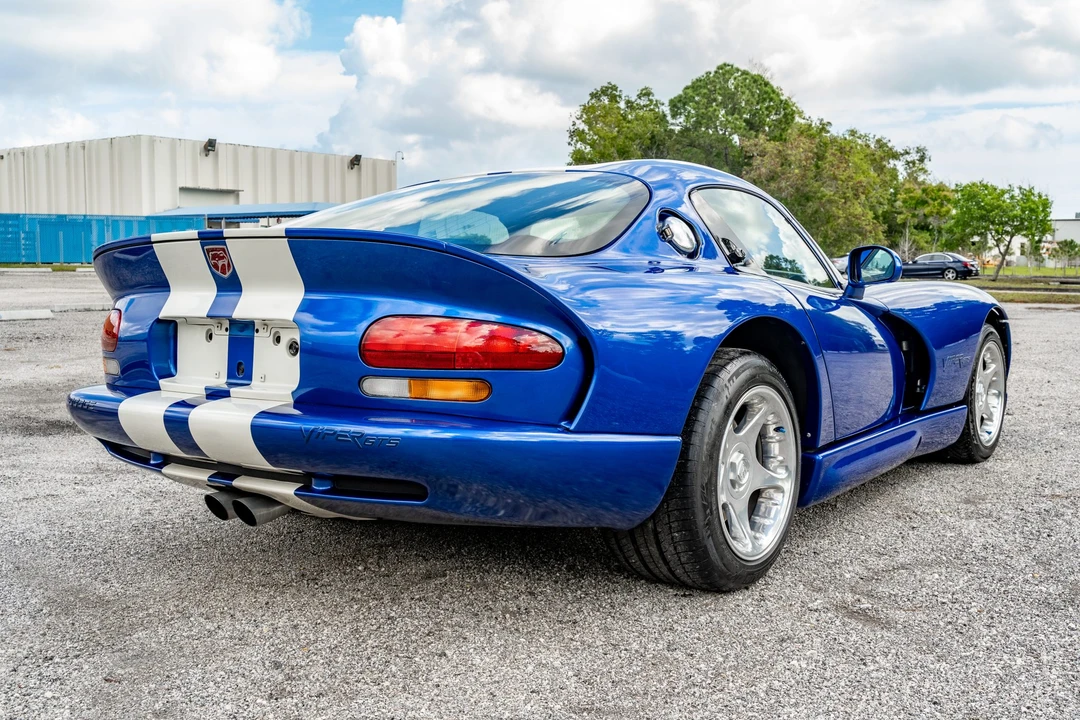 1996 Dodge Viper GTS 2nd Gen - Image 15 of 31