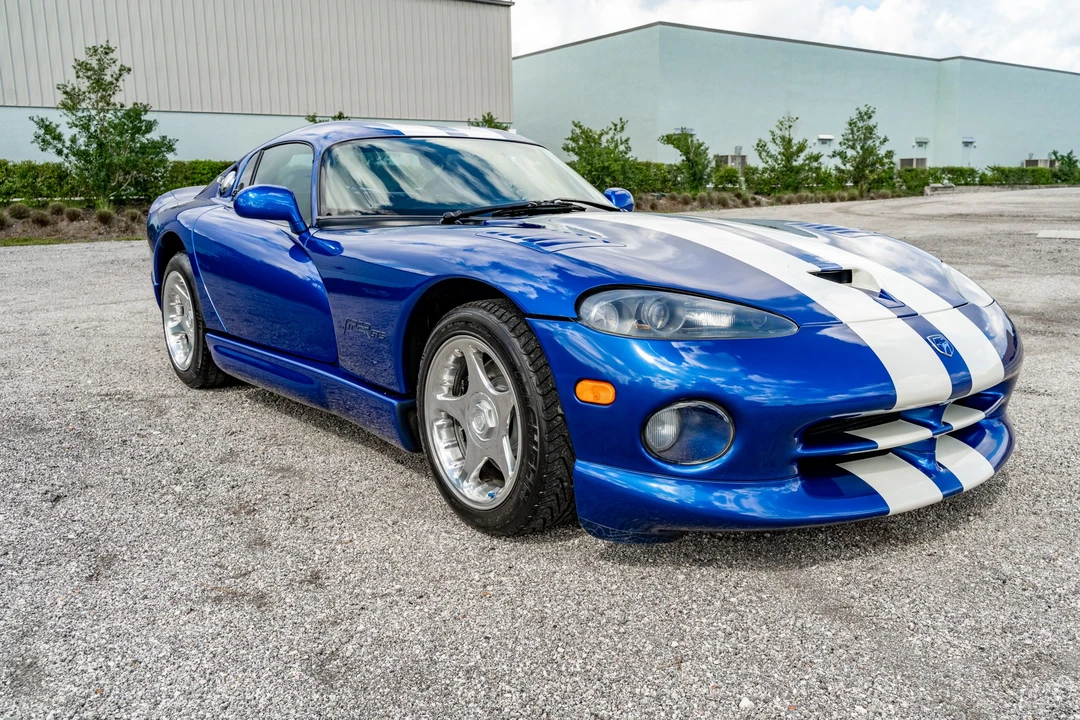 1996 Dodge Viper GTS 2nd Gen - Image 19 of 31