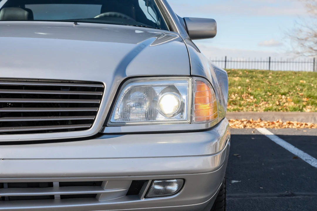 1998 Mercedes-Benz R129 SL-Class - Image 16 of 31