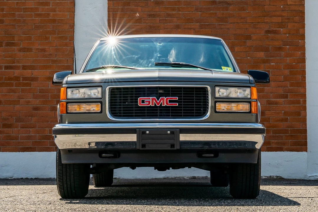 1999 GMC Yukon 1st Gen - Image 24 of 31