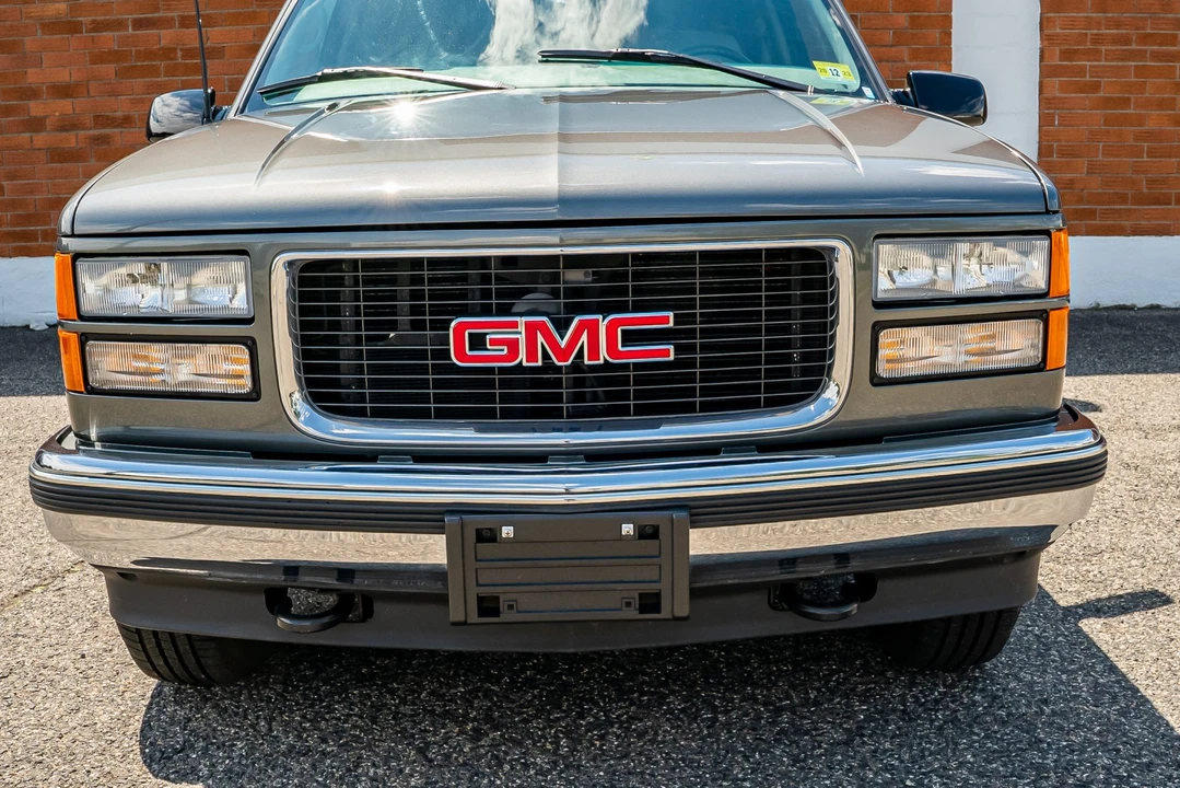 1999 GMC Yukon 1st Gen - Image 23 of 31