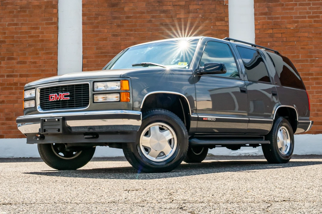 1999 GMC Yukon 1st Gen - Image 19 of 31