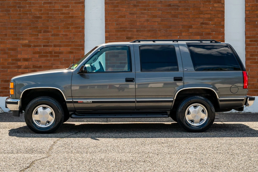 1999 GMC Yukon 1st Gen - Image 18 of 31