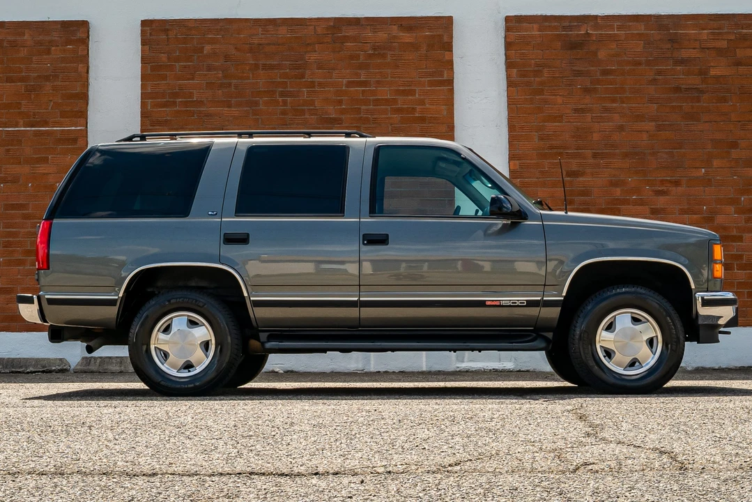1999 GMC Yukon 1st Gen - Image 12 of 31