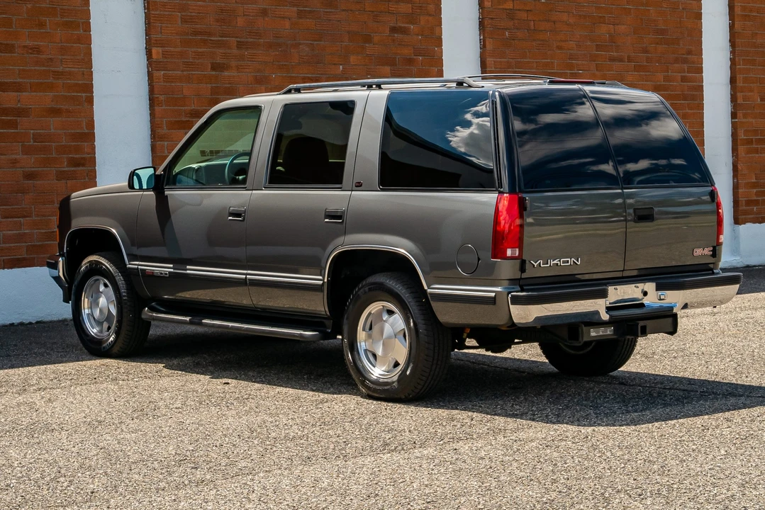 1999 GMC Yukon 1st Gen - Image 6 of 31