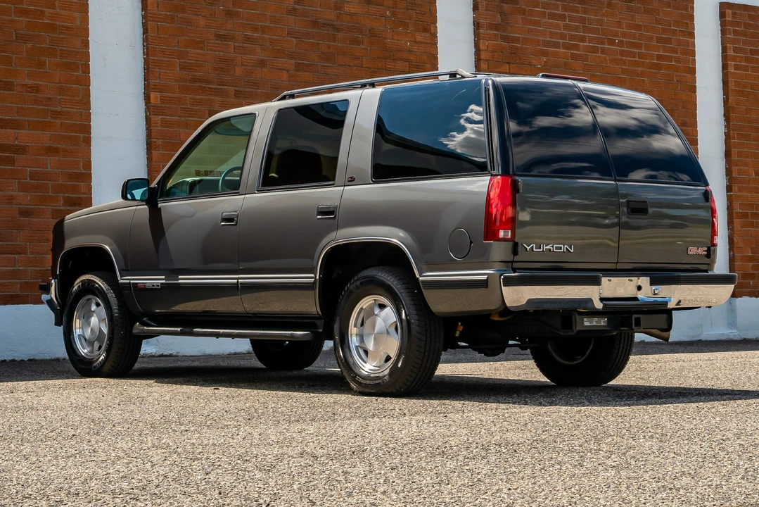 1999 GMC Yukon 1st Gen - Image 5 of 31