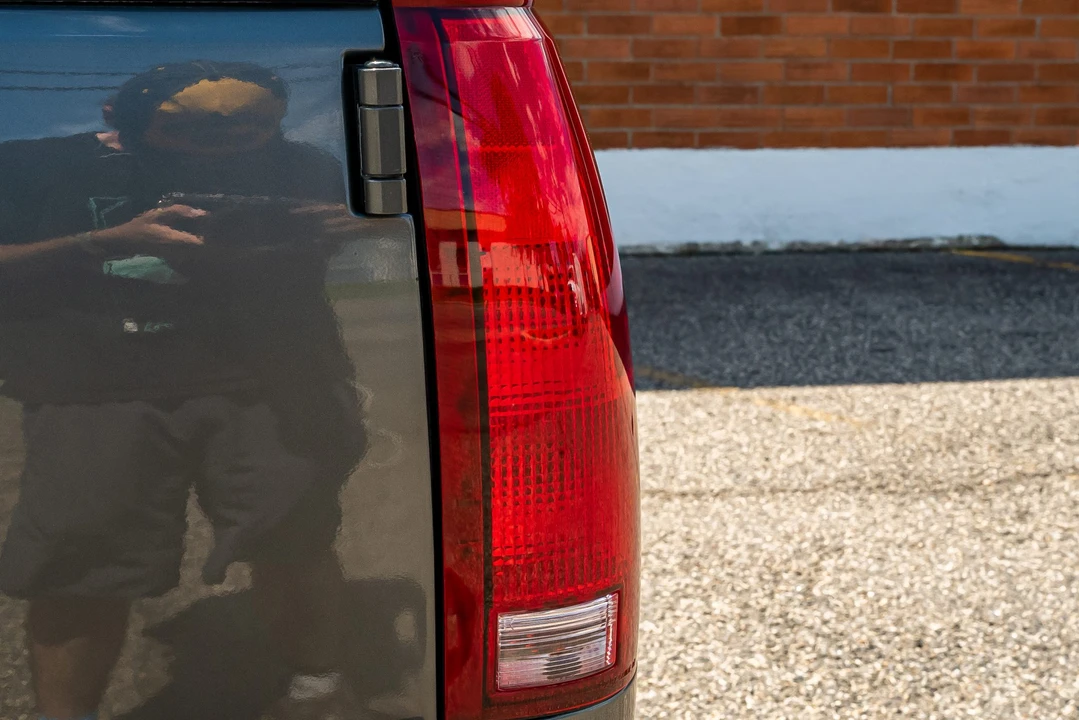1999 GMC Yukon 1st Gen - Image 30 of 31
