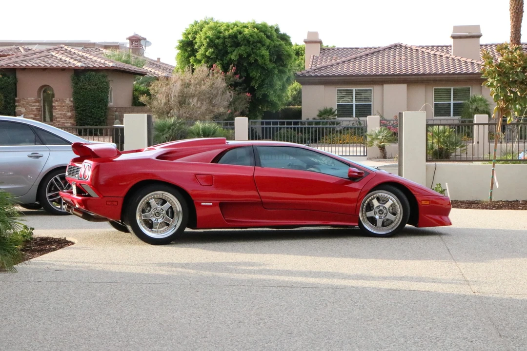 1999 Lamborghini Diablo SV - Image 13 of 31