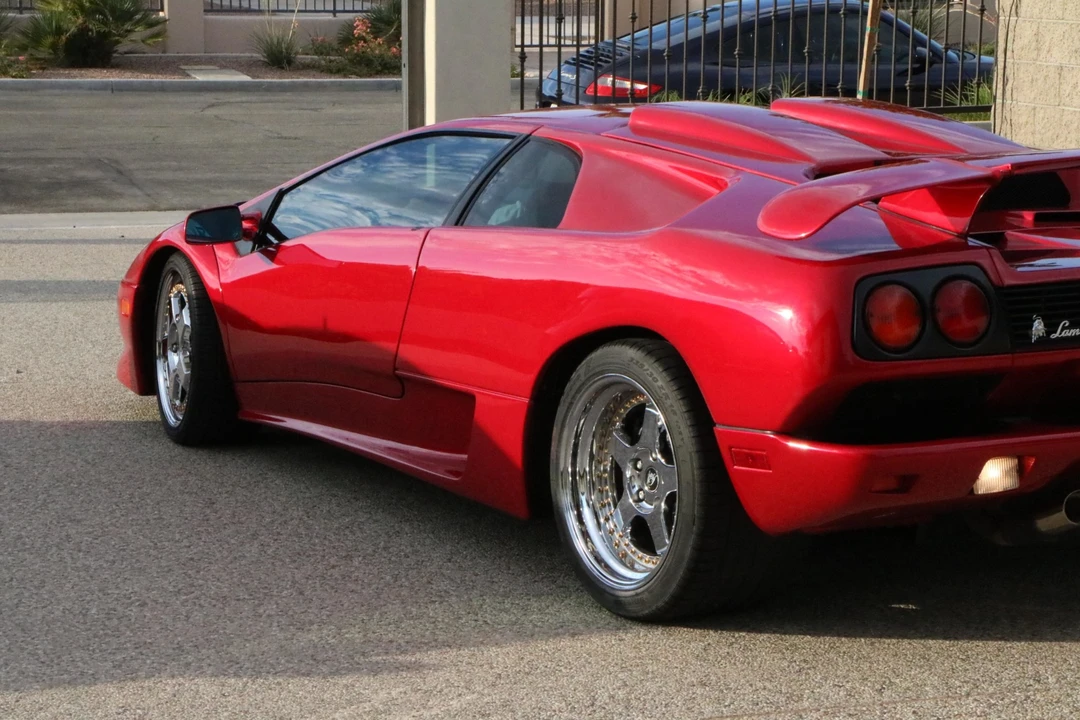 1999 Lamborghini Diablo SV - Image 16 of 31