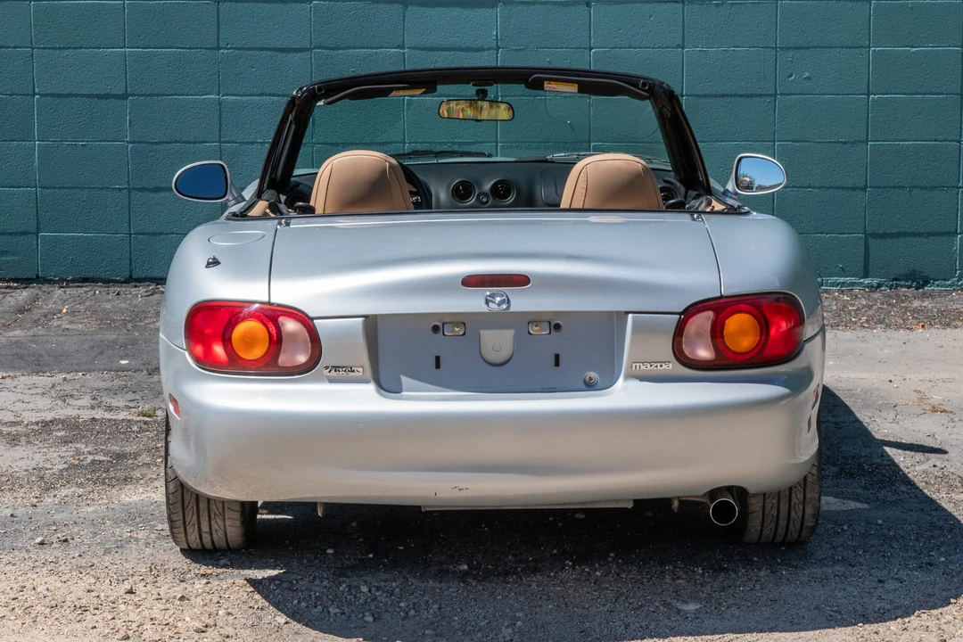 1999 Mazda NB MX-5 Miata - Image 6 of 31