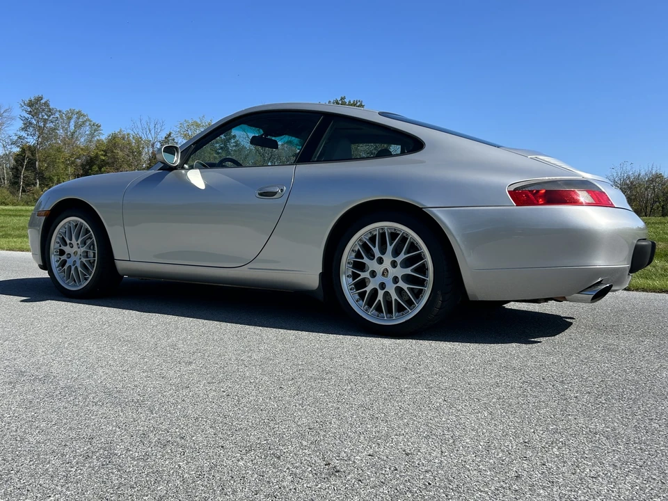 1999 Porsche 996 Carrera 4 - Image 20 of 31