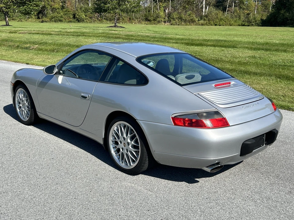1999 Porsche 996 Carrera 4 - Image 21 of 31