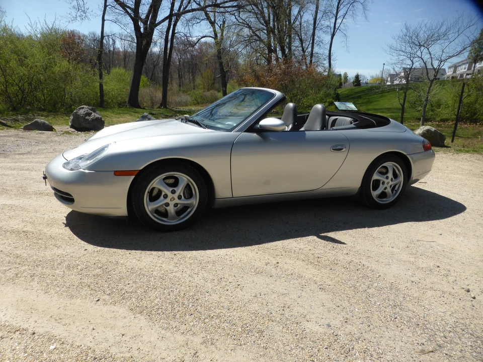 1999 Porsche 996 Carrera - Image 14 of 31
