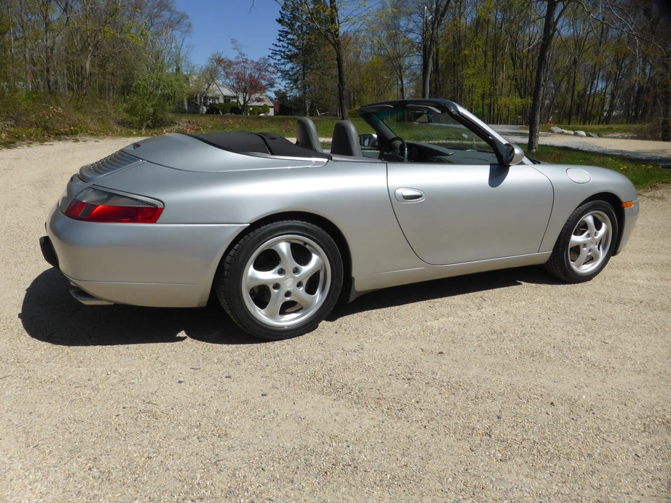 1999 Porsche 996 Carrera - Image 26 of 31