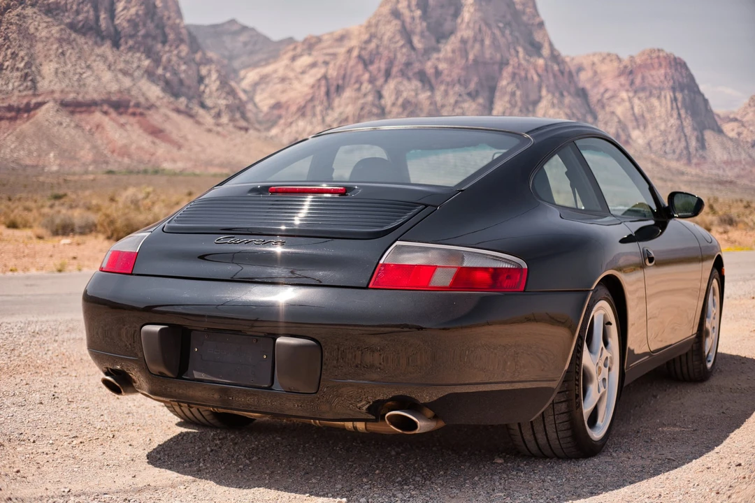 1999 Porsche 996 Carrera - Image 8 of 31