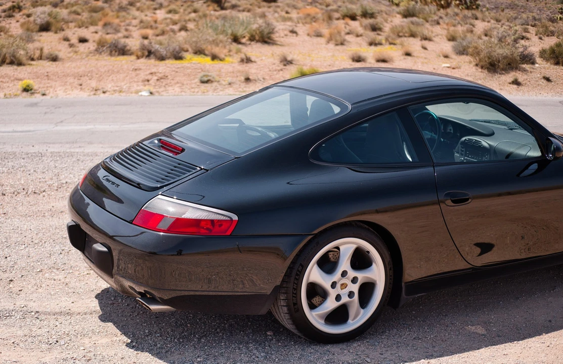1999 Porsche 996 Carrera - Image 17 of 31