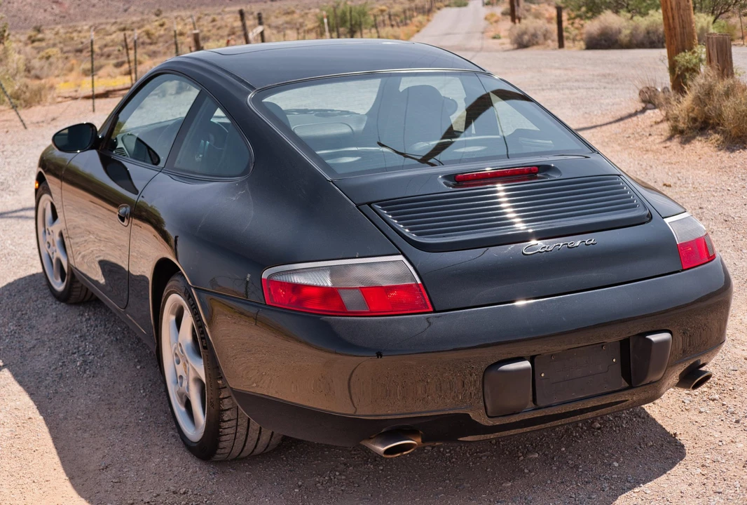 1999 Porsche 996 Carrera - Image 11 of 31
