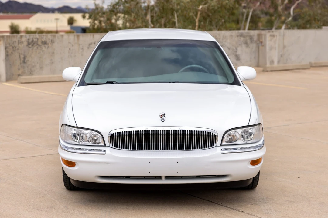 2000 Buick Park Avenue - Image 2 of 31