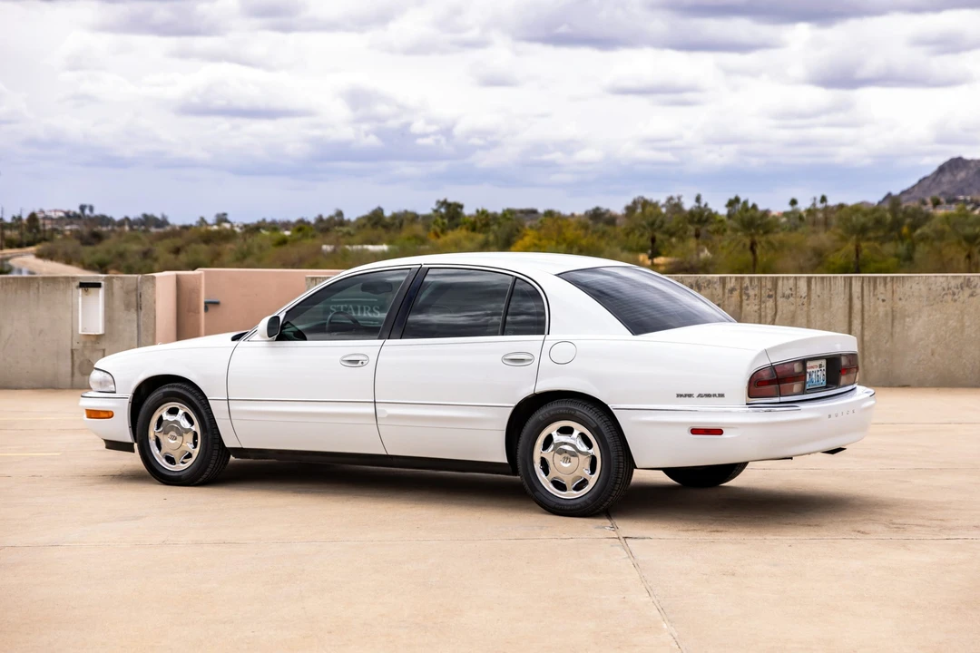 2000 Buick Park Avenue - Image 7 of 31