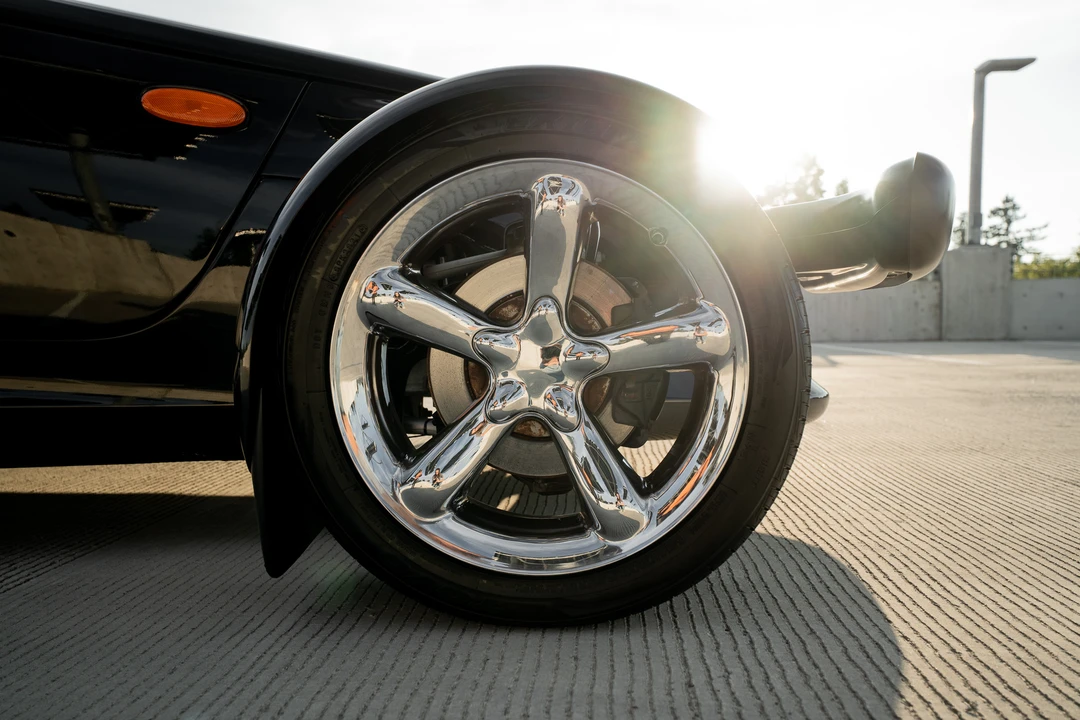 2000 Plymouth Prowler - Image 30 of 31