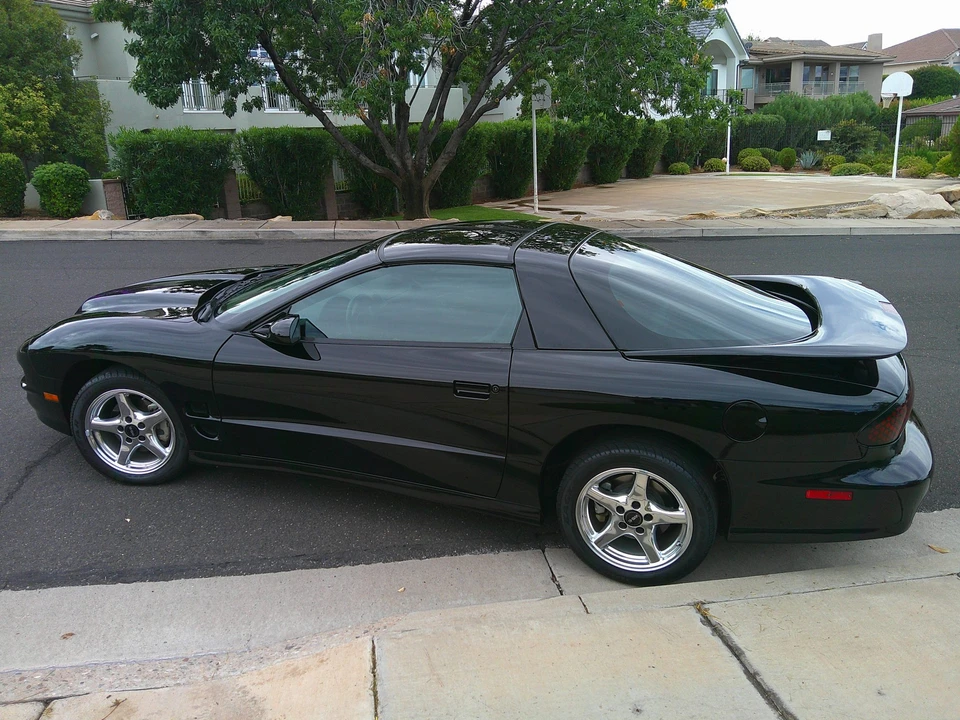 2000 Pontiac Firebird Trans Am 4th Gen - Image 15 of 31
