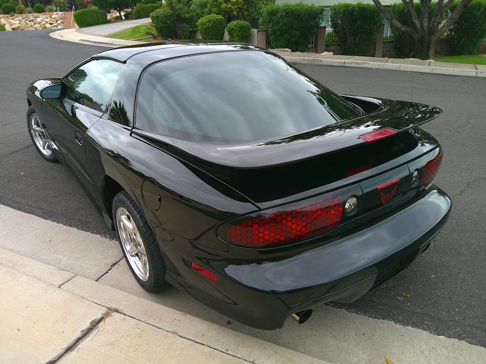 2000 Pontiac Firebird Trans Am 4th Gen - Image 17 of 31