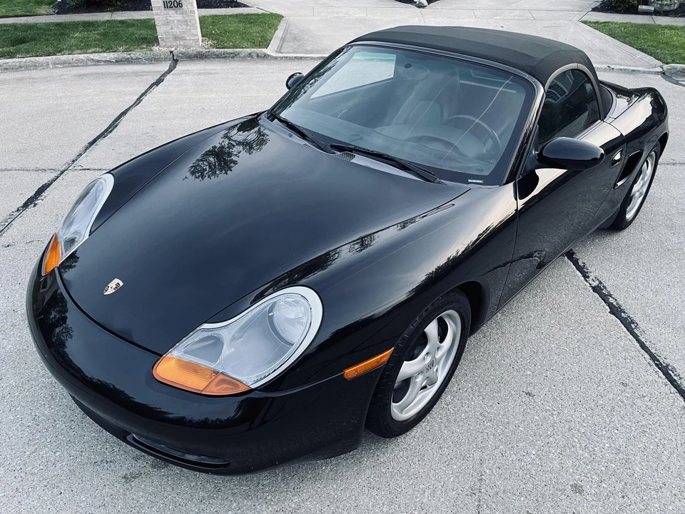 2000 Porsche 986 Boxster - Image 2 of 31
