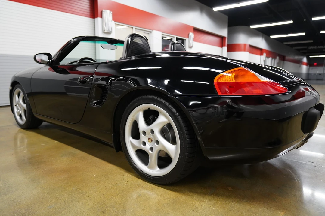 2000 Porsche 986 Boxster - Image 9 of 31