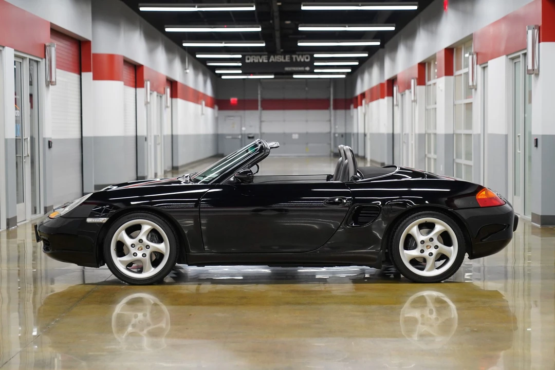 2000 Porsche 986 Boxster - Image 8 of 31