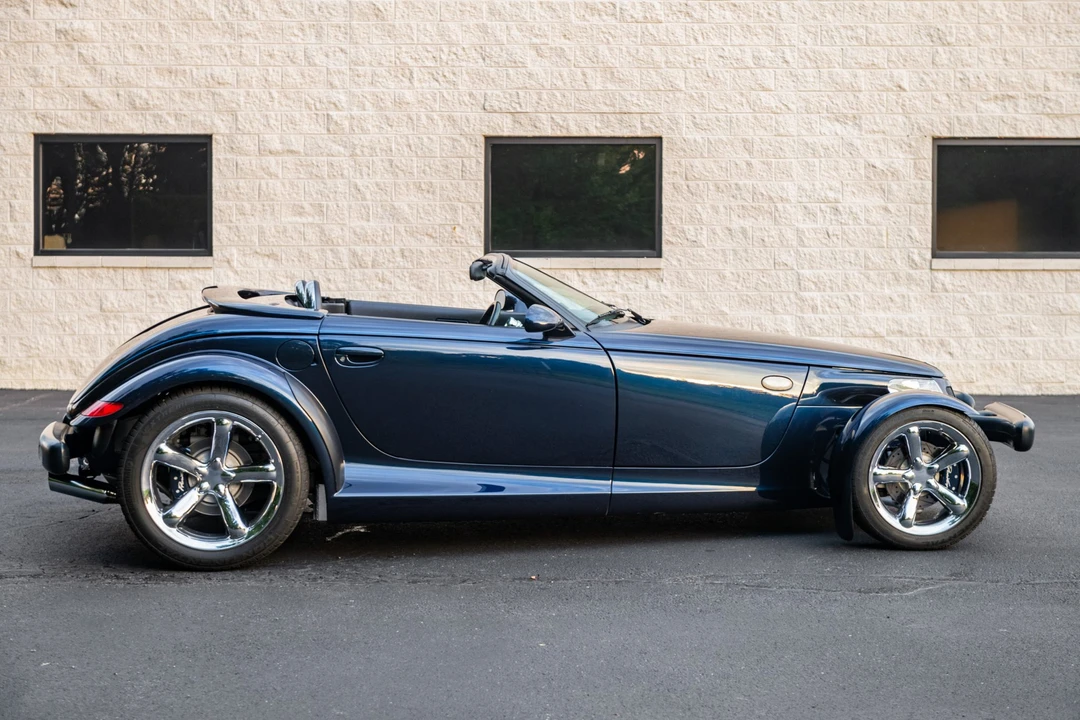 2001 Plymouth Prowler - Image 17 of 31