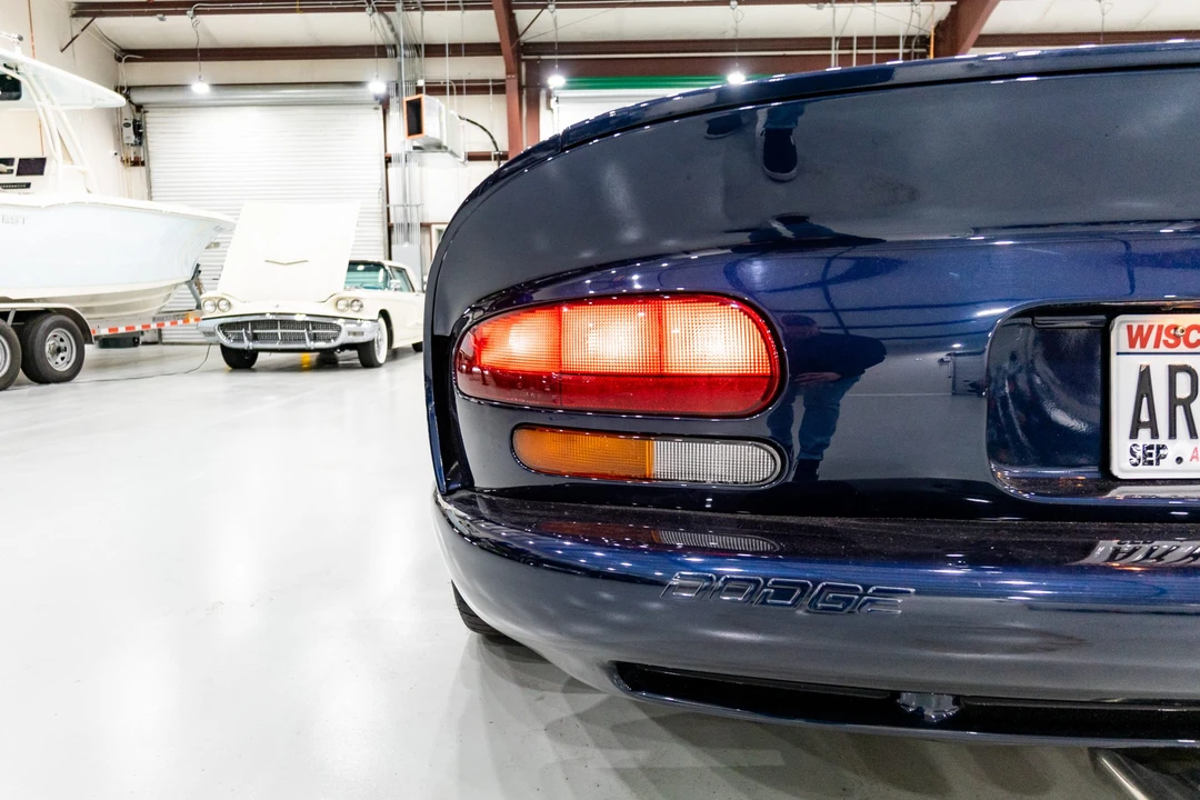 2001 Dodge Viper GTS 2nd Gen - Image 24 of 31
