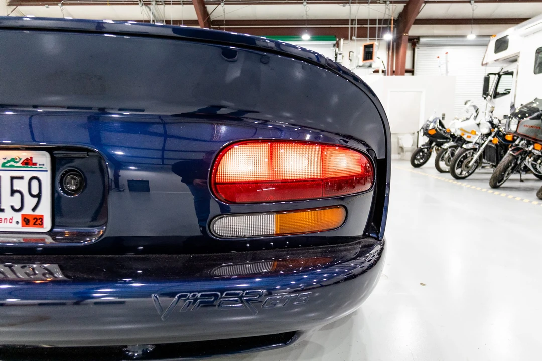 2001 Dodge Viper GTS 2nd Gen - Image 26 of 31