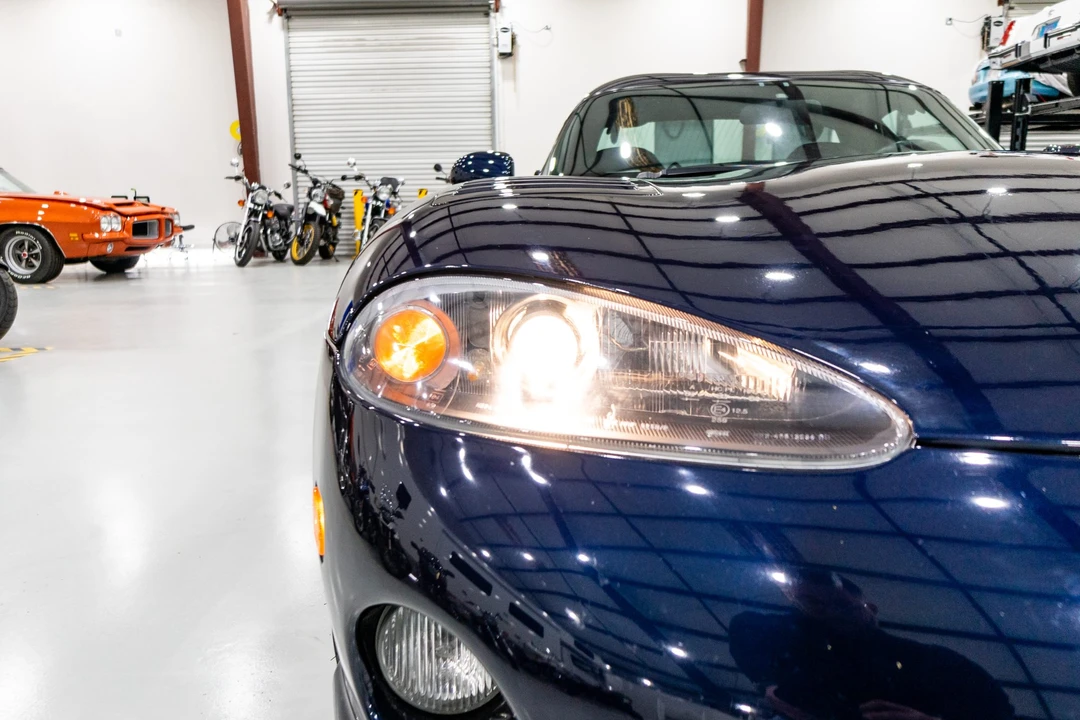 2001 Dodge Viper GTS 2nd Gen - Image 18 of 31
