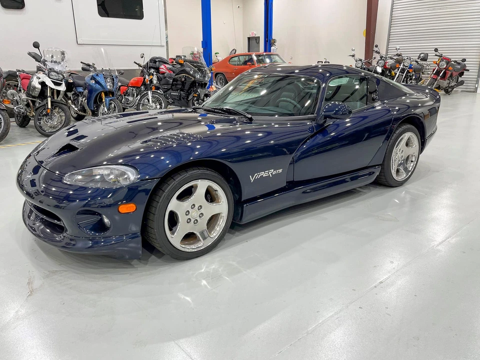 2001 Dodge Viper GTS 2nd Gen - Image 17 of 31