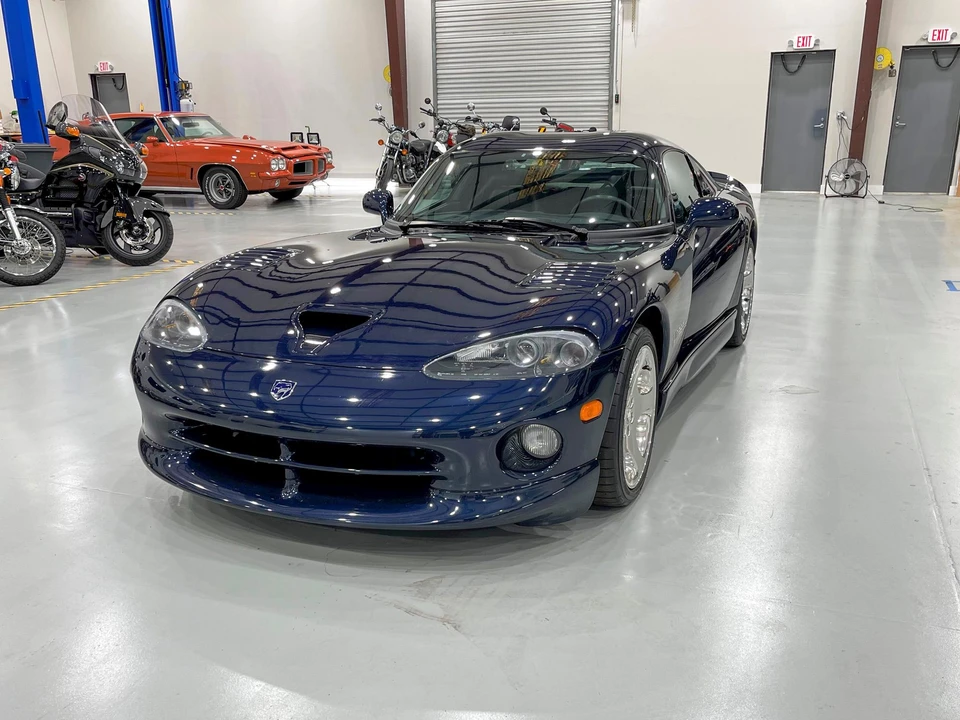 2001 Dodge Viper GTS 2nd Gen - Image 15 of 31