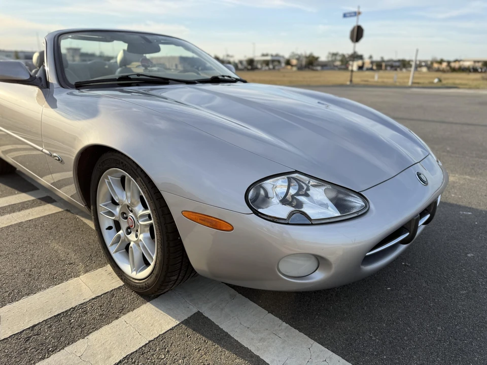 2001 Jaguar X100 XK8 - Image 23 of 31
