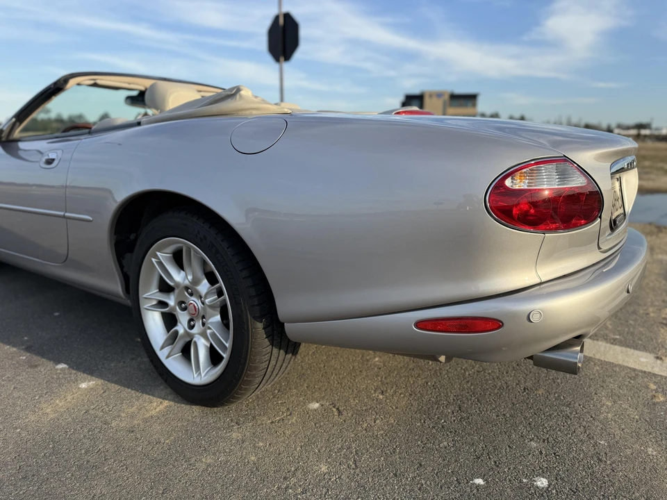 2001 Jaguar X100 XK8 - Image 30 of 31
