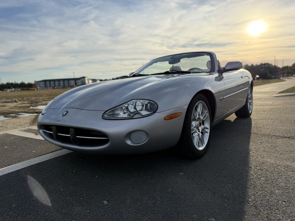 2001 Jaguar X100 XK8 - Image 5 of 31