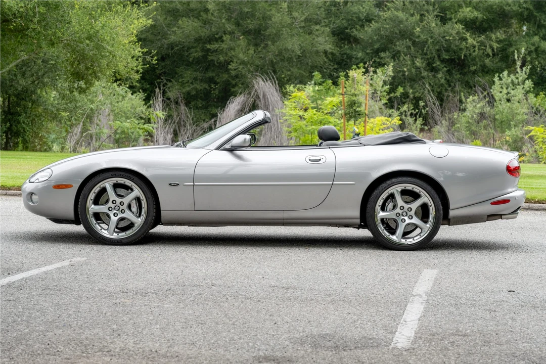 2001 Jaguar X100 XKR - Image 8 of 31