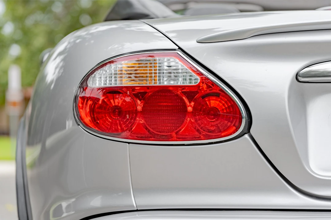 2001 Jaguar X100 XKR - Image 21 of 31