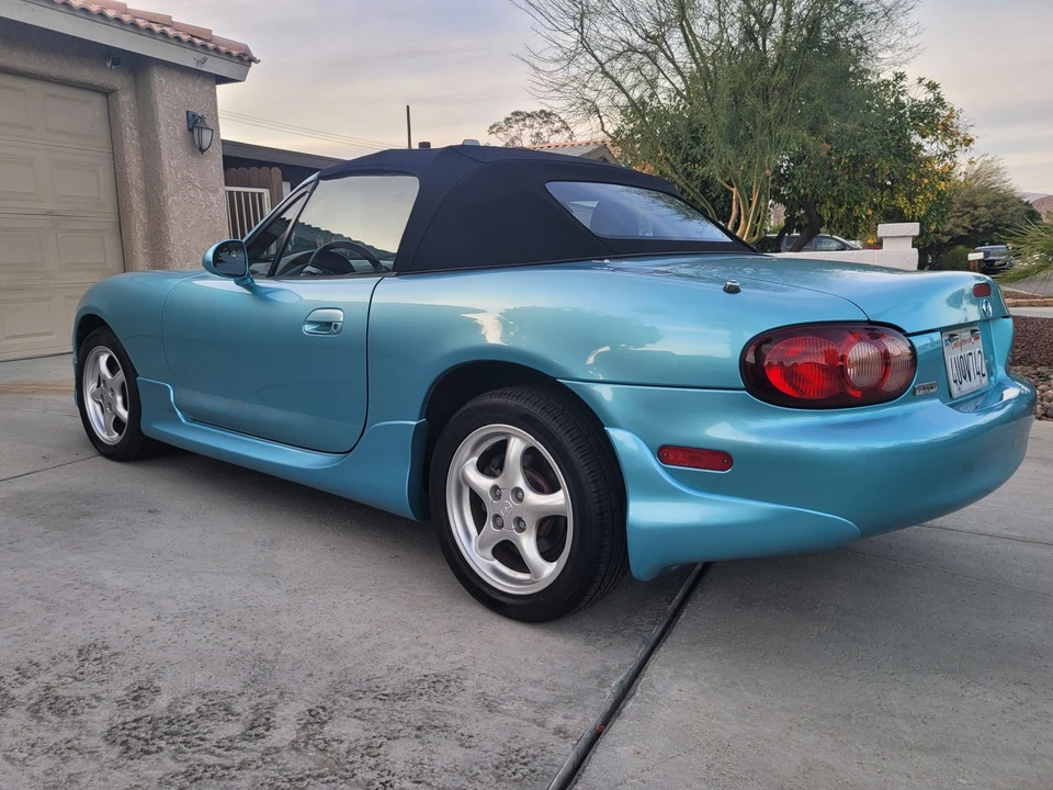 2001 Mazda NB MX-5 Miata - Image 19 of 31