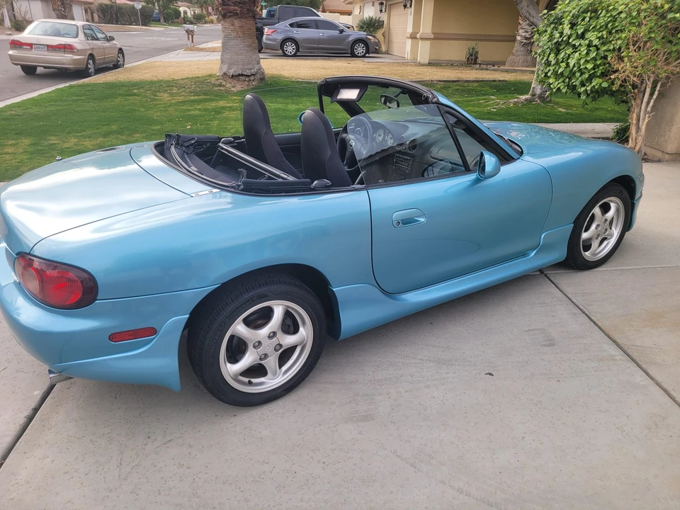 2001 Mazda NB MX-5 Miata - Image 7 of 31