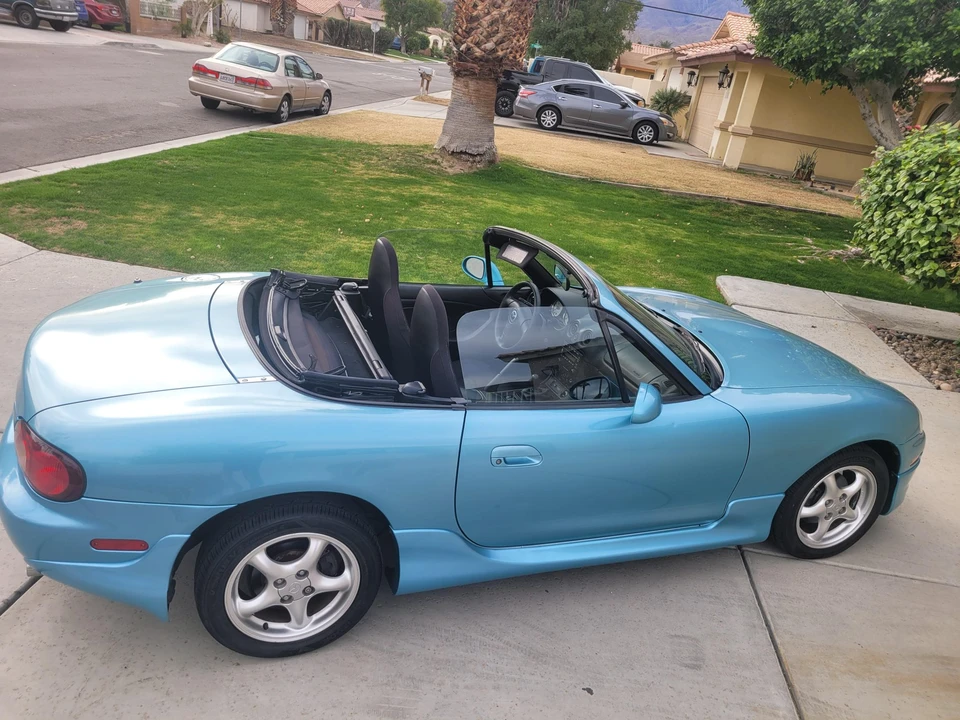 2001 Mazda NB MX-5 Miata - Image 8 of 31