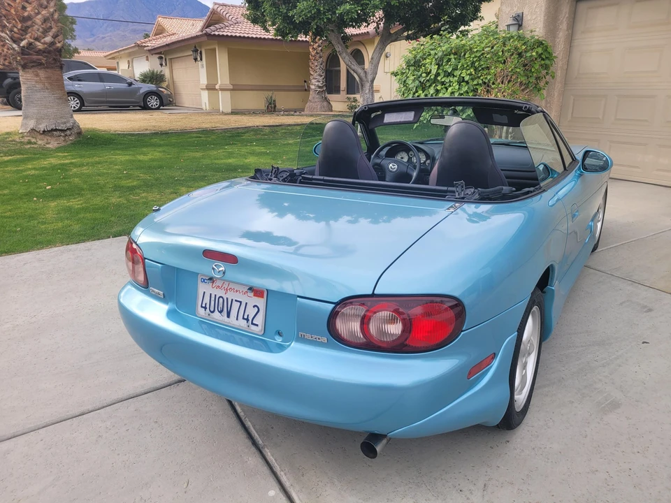 2001 Mazda NB MX-5 Miata - Image 5 of 31