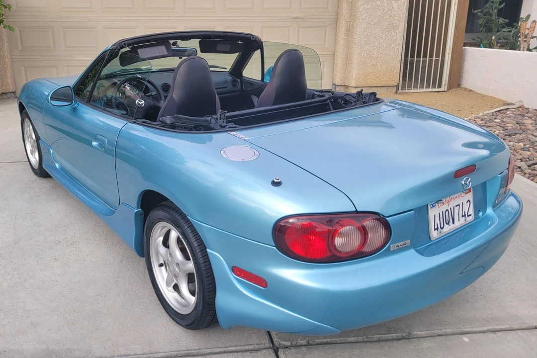2001 Mazda NB MX-5 Miata - Image 4 of 31