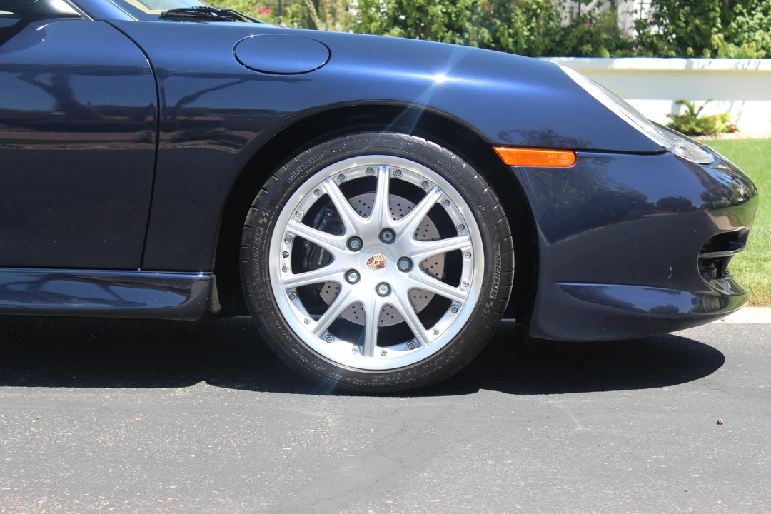 2001 Porsche 996 Carrera - Image 24 of 31